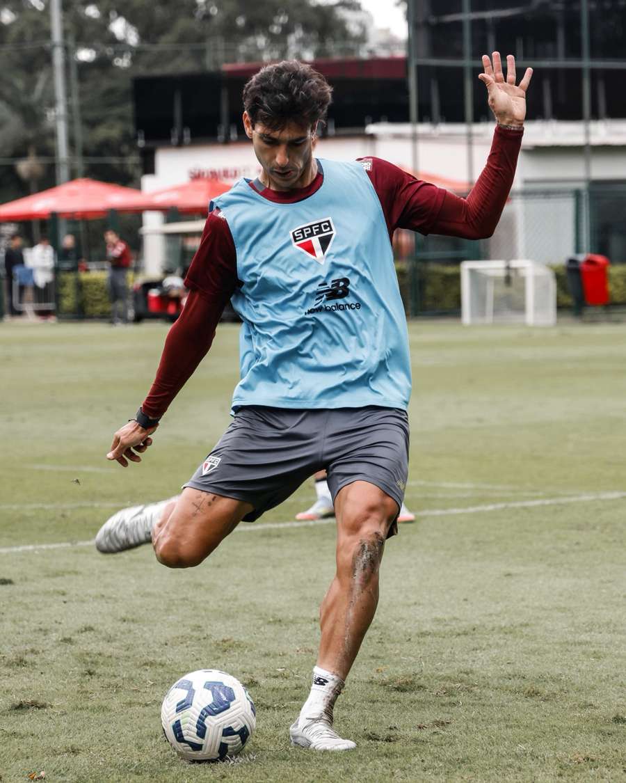 Dinenno já começou a treinar com seus novos companheiros