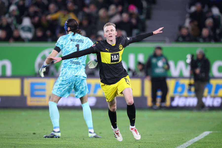 Borussia przełamuje wyjazdową klątwę kosztem bezradnego Kamila Grabary