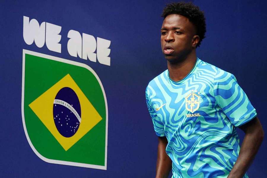 Vini entrando em campo em Miami