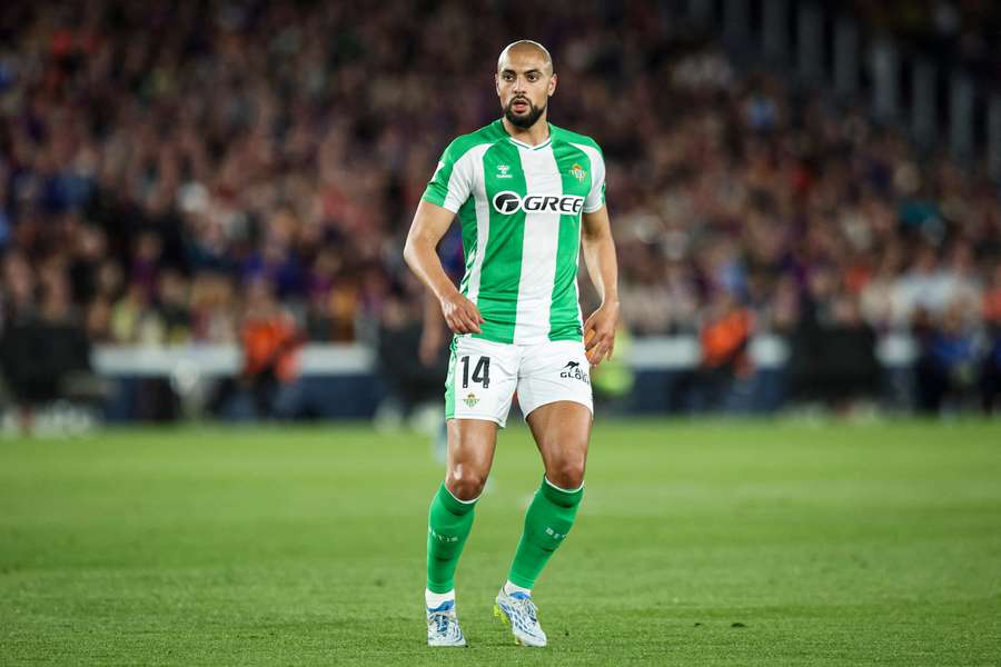 Amrabat, en el duelo contra el Barcelona
