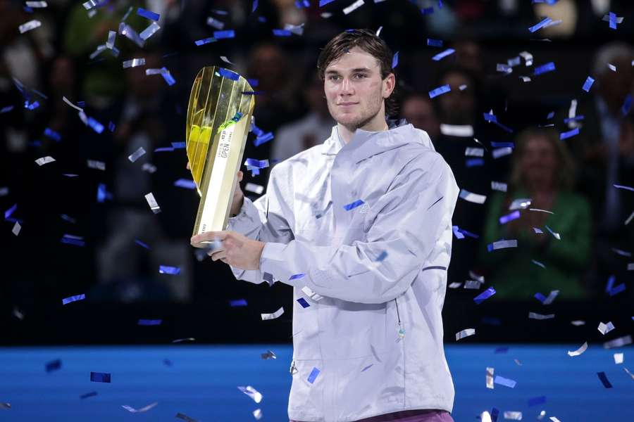 Jack Draper conquistou seu primeiro ATP 500 neste domingo (27)