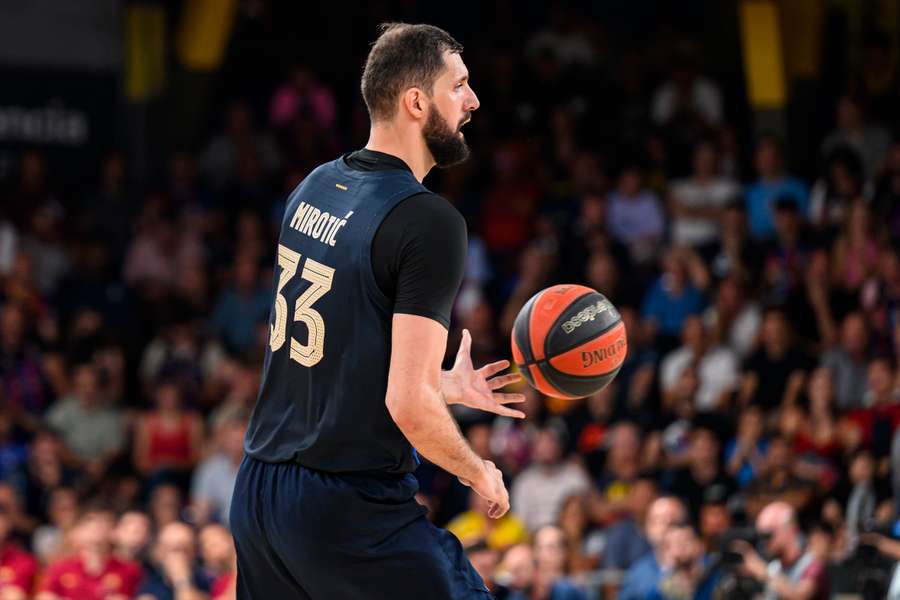 Mirotic ha anotado 39 puntos en los dos primeros partidos