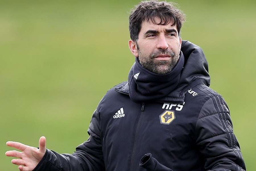 Pedro Silva regressa ao Wolves para integrar equipa técnica de Edwards Pedro Silva regressa ao Wolves para integrar equipa técnica de Edwards