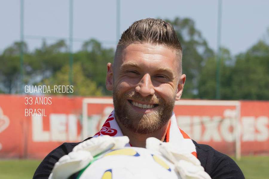 Simão Bertelli reforça o Leixões Simão Bertelli reforça o Leixões