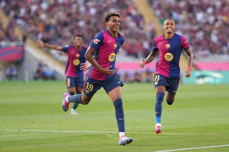 Yamal fez o primeiro do Barça