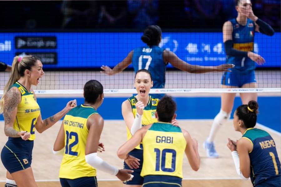 Brasil chega a Paris bem cotado no vôlei feminino