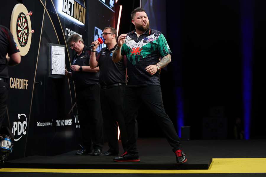 Michael Smith won the first night of the Premier League