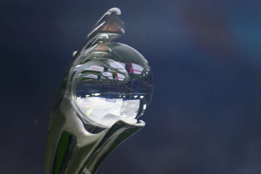 Le trophée de l'Euro 2025.
