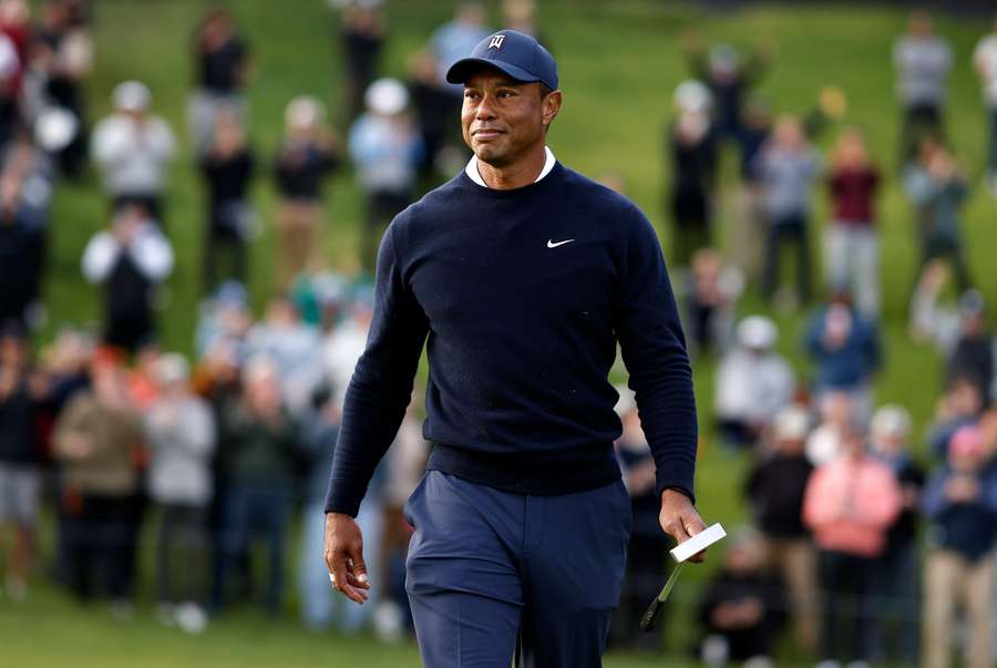 Tiger Woods imponerer i første PGA-turnering i syv måneder