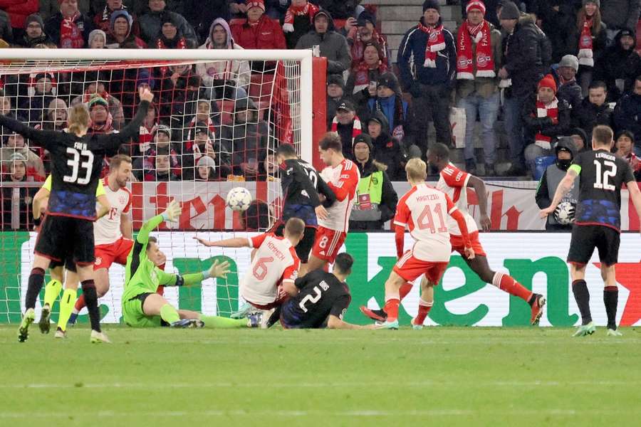Neuer hev mirakler ud af posen tæt før slutfløjt i München.