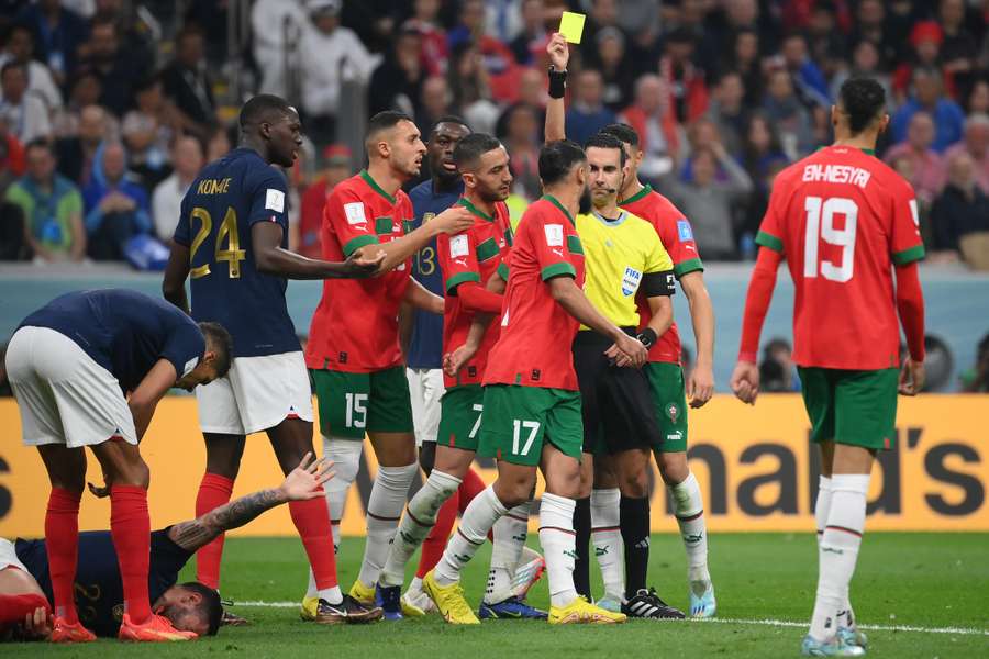 Marruecos acabó molesto con el arbitraje de César Ramos.