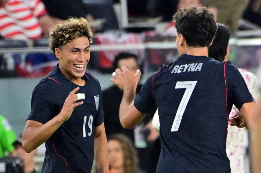 Os Estados Unidos venceram o Chile em jogo animado Os Estados Unidos venceram o Chile em jogo animado