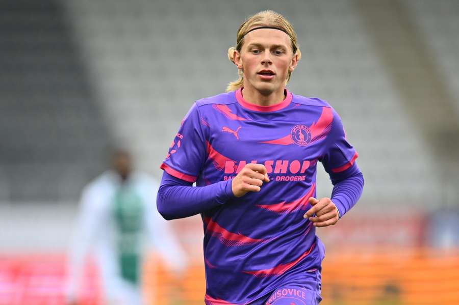 Estonský ofenzivní obránce Vlasij Sinjavskij je nejúspěšnějším driblérem v lize. Estonský ofenzivní obránce Vlasij Sinjavskij je nejúspěšnějším driblérem v lize.