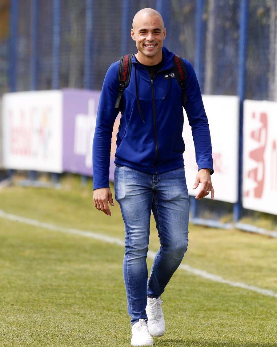 Júlio Cesar exercia o cargo de coordenador técnico do Bragantino Júlio Cesar exercia o cargo de coordenador técnico do Bragantino
