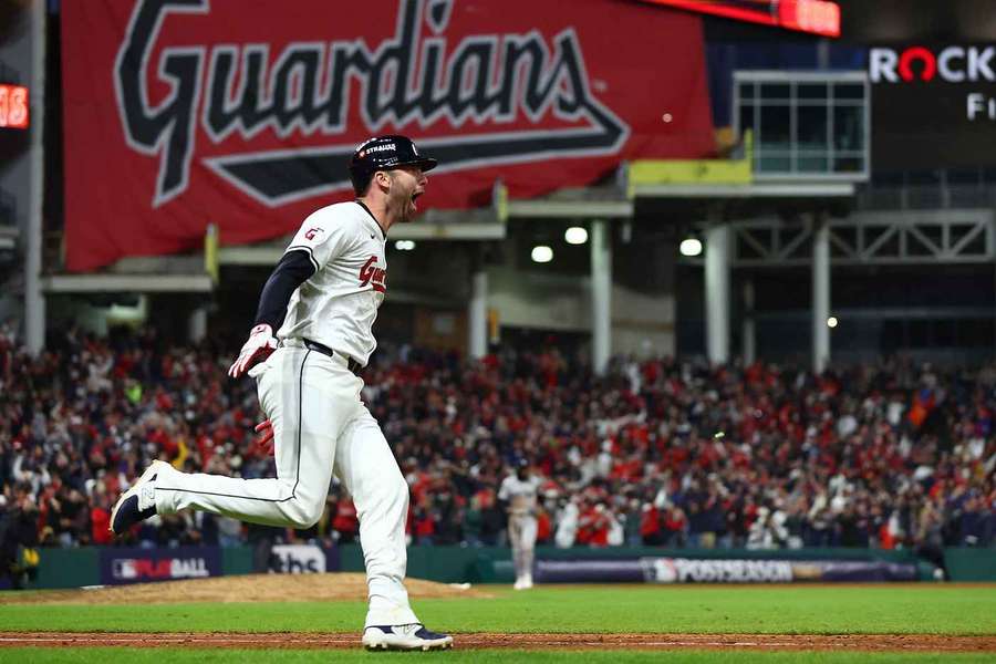 David Fry ontpopte zich tot de grote held van Cleveland met een walk-off homerun in de tiende inning.