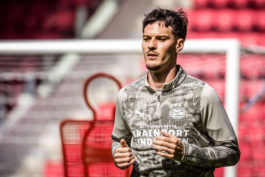 Dennis Man la antrenamente cu PSV