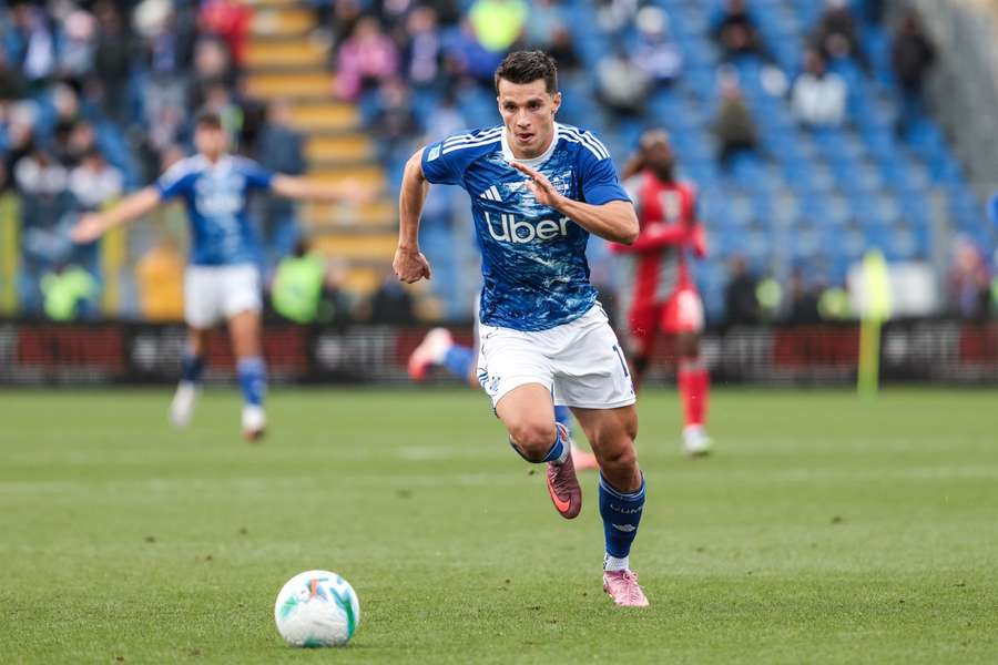 Como striker Douvikas: I've always dreamed of a coach like Cesc