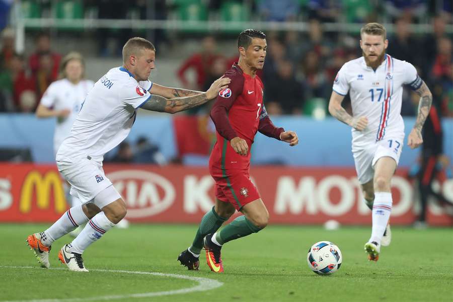 Portugal defrontou a Islândia no Europeu de 2016 Portugal defrontou a Islândia no Europeu de 2016