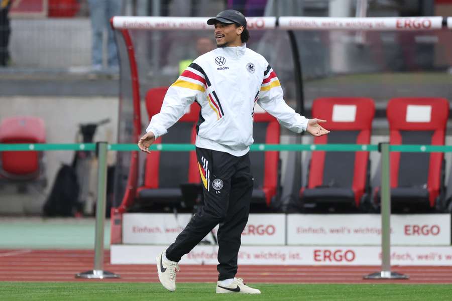 Leroy Sane im offiziellen DFB-Trainingsanzug.