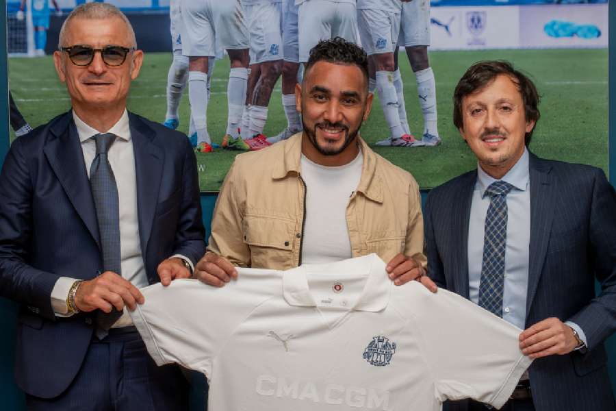 Payet recebeu camisola comemorativa dos 125 anos do clube francês