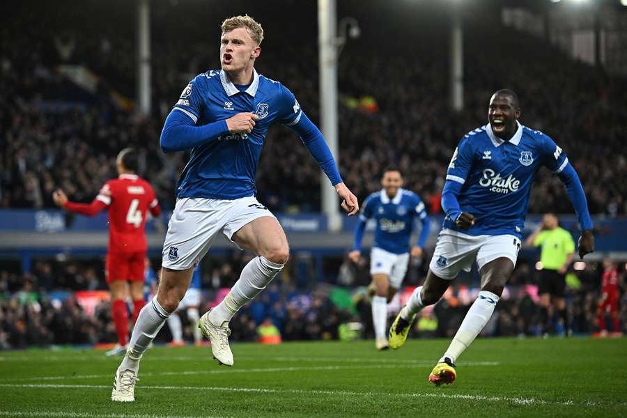 Everton vyhral Merseyside derby na domácej pôde prvý raz od roku 2010.