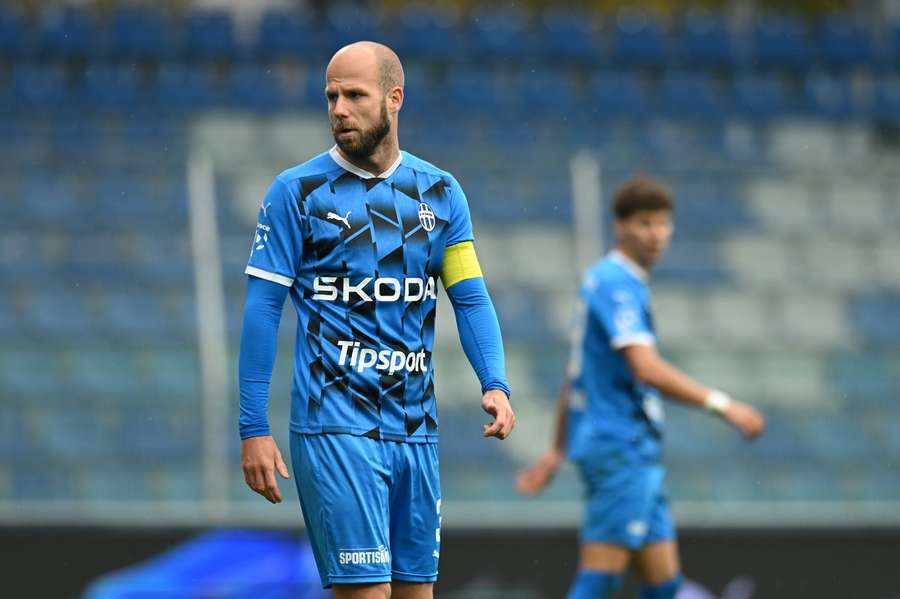 Martin Králik má ako kapitán plnu hlavu starostí. Martin Králik má ako kapitán plnu hlavu starostí.