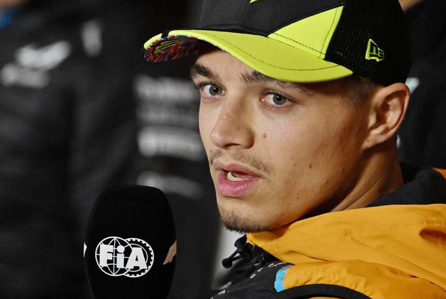 Lando Norris wil komend weekend de strijd met Max Verstappen aangaan op het circuit in plaats van verbaal