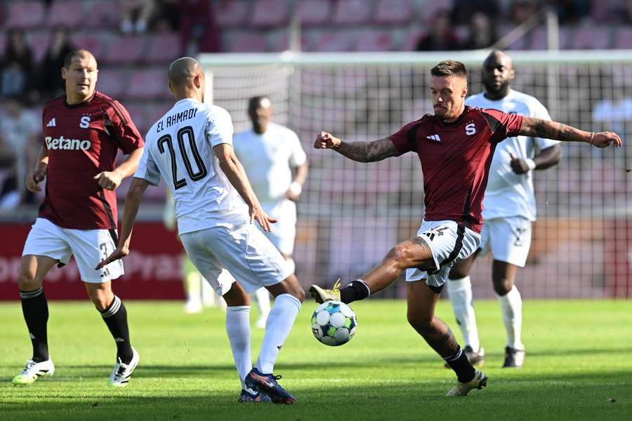 Václav Kadlec(vpravo) má za sebou start za Všenory (ilustrační foto).