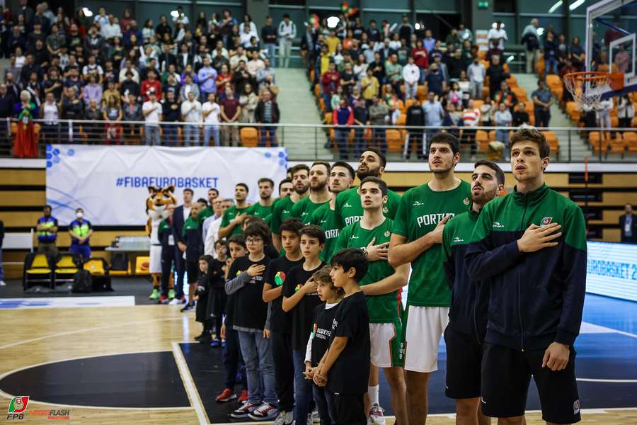 Diogo Brito foi o melhor jogador do encontro com 19 pontos, 4 ressaltos e 4 assistências.