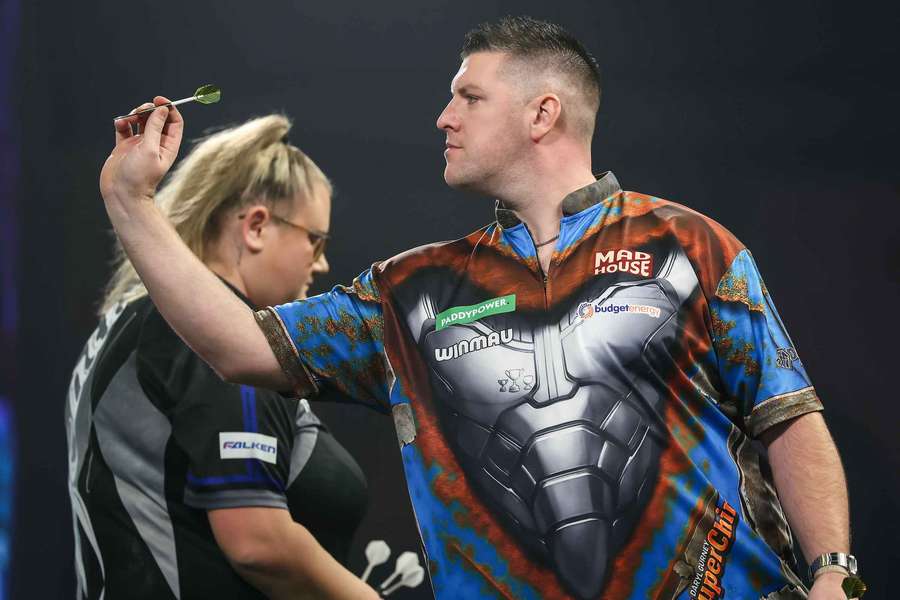 Daryl Gurney setzte sich hauchzart durch. Daryl Gurney setzte sich hauchzart durch.