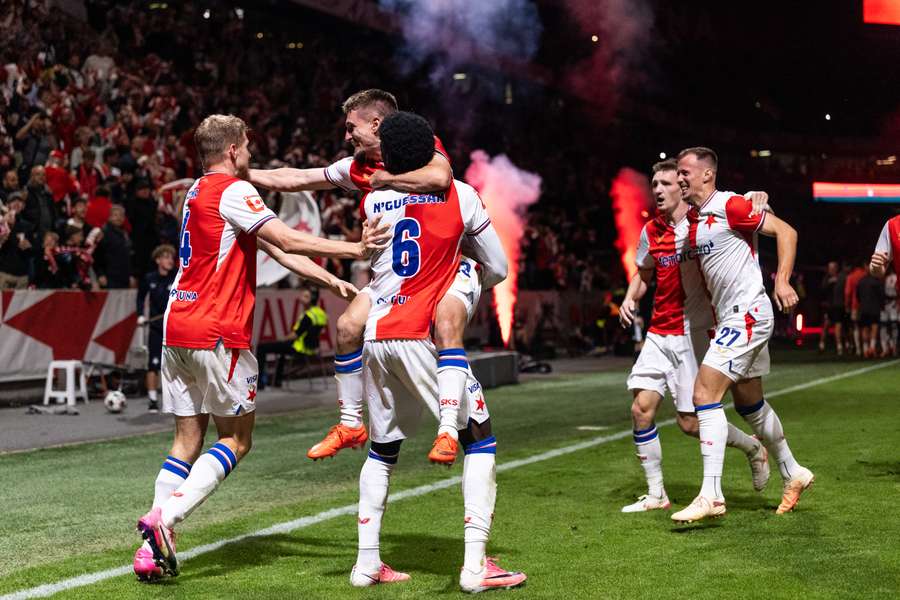 Le Slavia Prague le 23 août. Le Slavia Prague le 23 août.