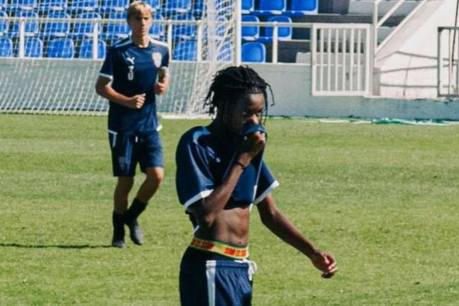 Paulo Simão, 16-letni pomocnik, przyrodni brat Rafaela Leão