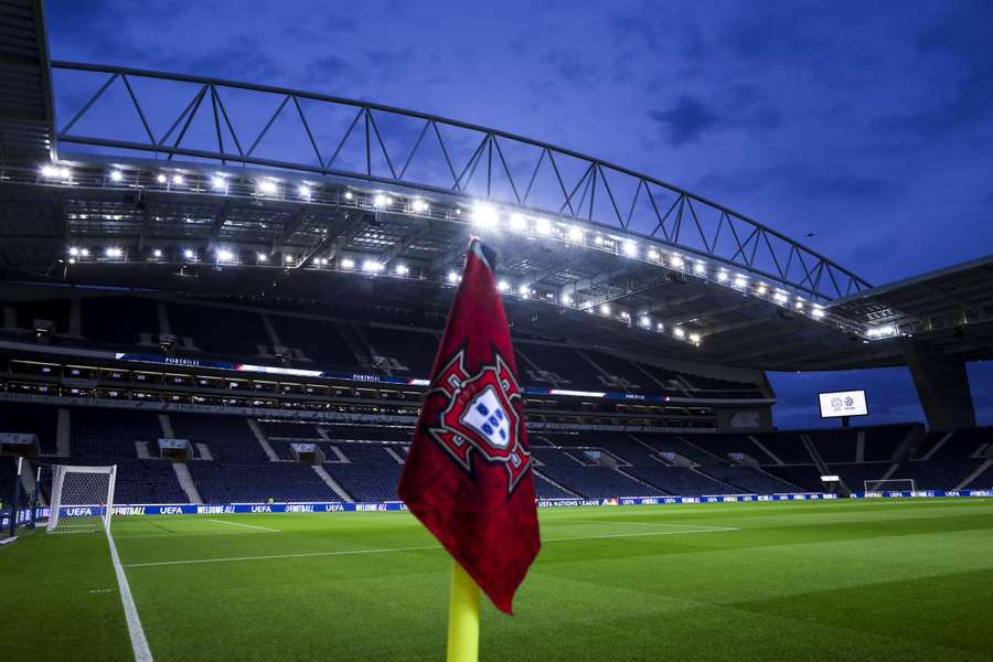 Portugal-Arménia, da goleada em Erevan ao duelo final no Porto Portugal-Arménia, da goleada em Erevan ao duelo final no Porto