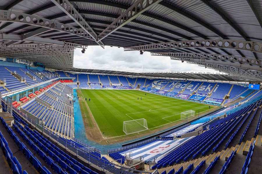 Madejski Stadium, sídlo fotbalového Readingu.