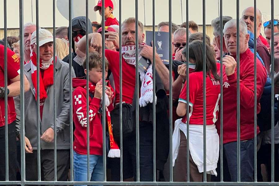 Os adeptos do Liverpool antes da final