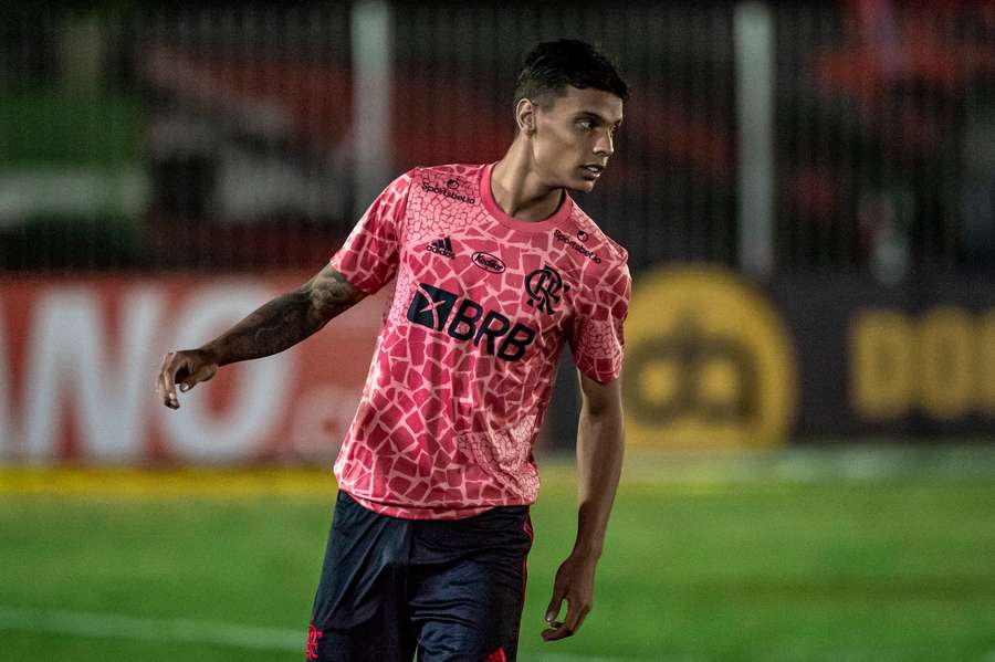 Richard Ríos foi revelado pelo Flamengo