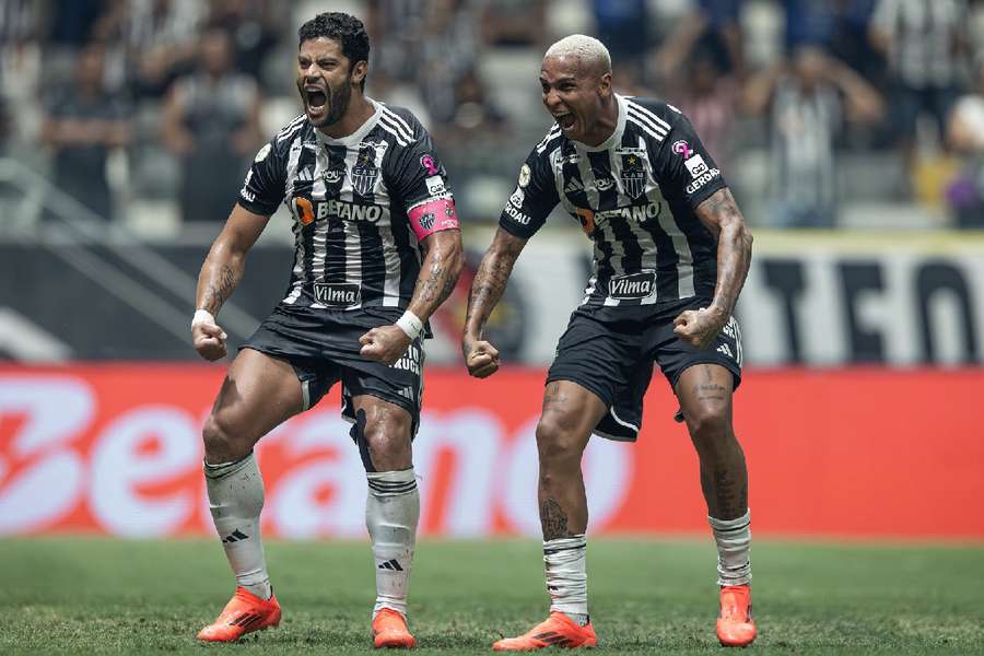 Hulk e Deyverson, os autores dos gols atleticanos na Arena MRV