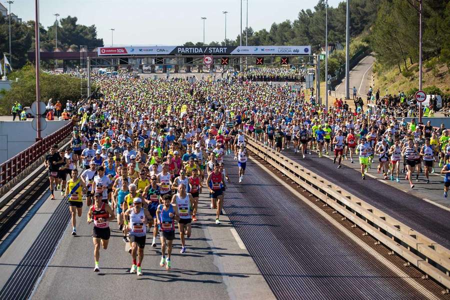 A Associação Salvador, uma instituição que atua na área da deficiência motora, felicitou a preocupação demonstrada pelo Maratona