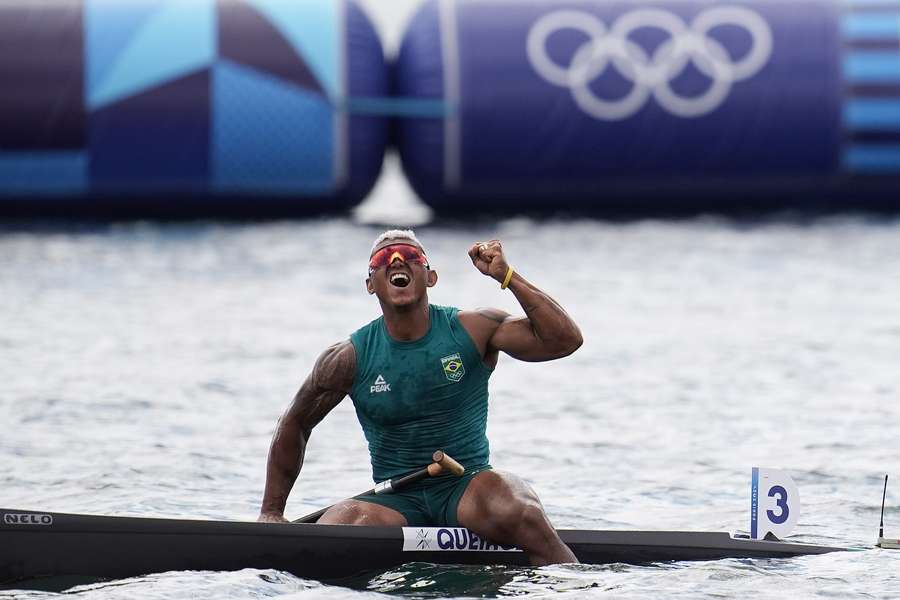 Isaquias Queiroz somou sua quinta medalha olímpica