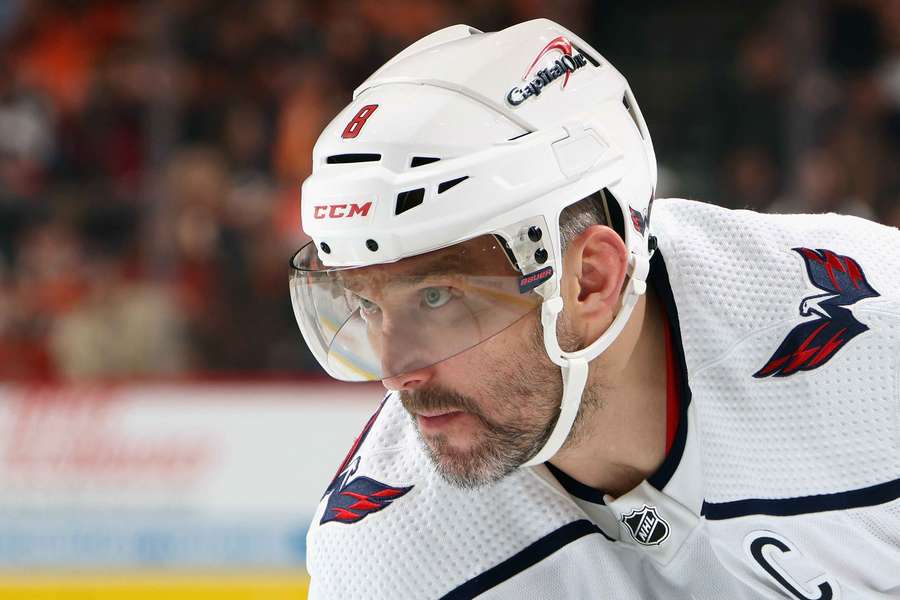 Alexander Ovechkin focusing before a face-off against the Philadelphia Flyers (2024)