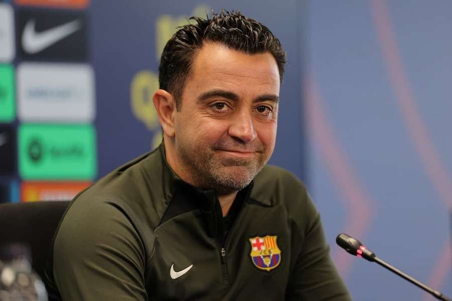 Xavi Hernández deixou oficialmente de ser treinador do Barcelona