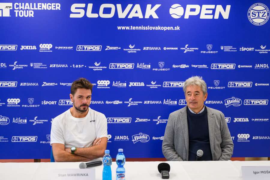 Wawrinka a Moška počas tlačovej konferencie. Wawrinka a Moška počas tlačovej konferencie.