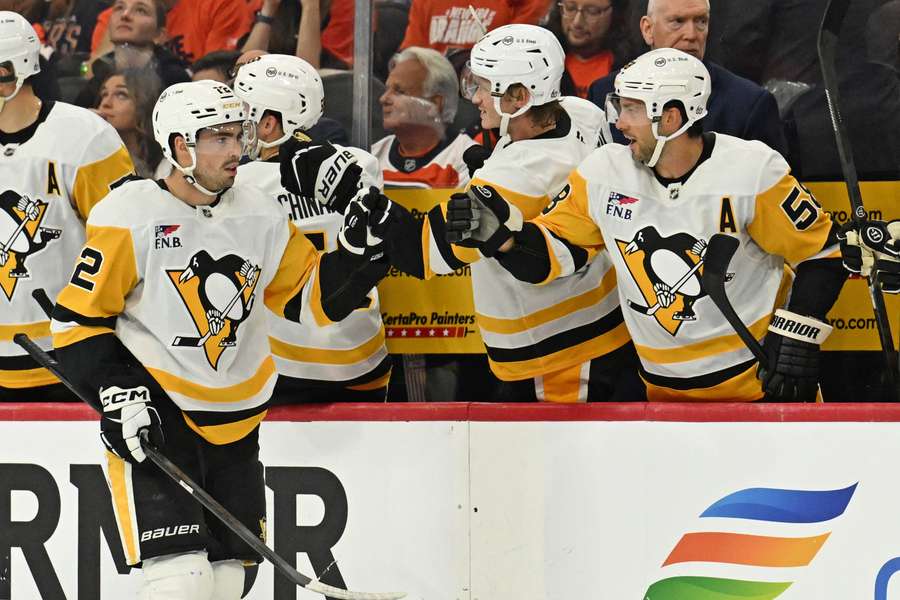 Pittsburgh vstúpil do novej sezóny NHL ako víchor. Pittsburgh vstúpil do novej sezóny NHL ako víchor.