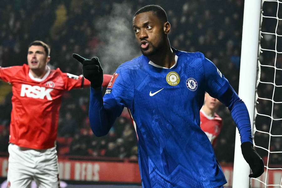 Adarabioyo marcou em Charlton 1x5 Chelsea Adarabioyo marcou em Charlton 1x5 Chelsea