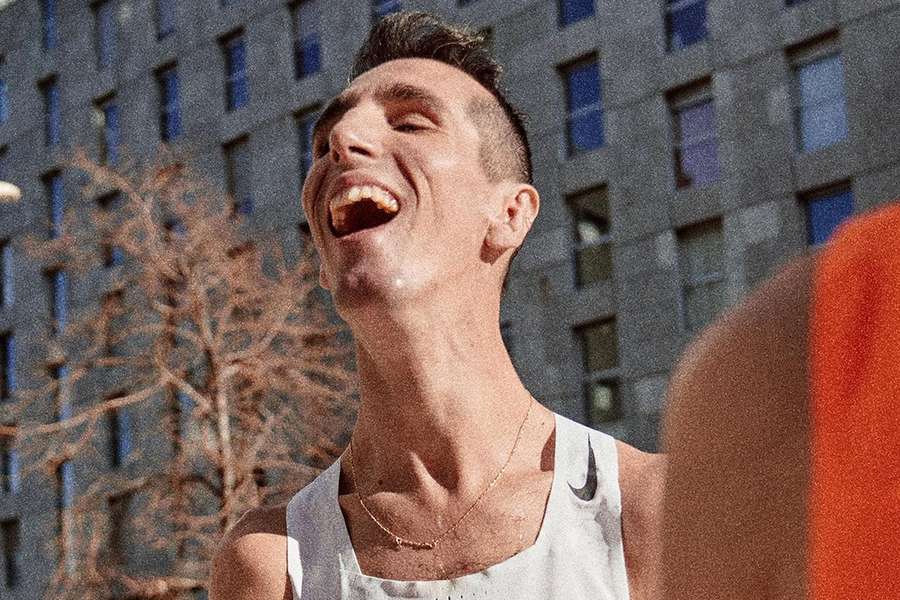 Apesar dos 76% de incapacidade física, Álex Roca completou os 42,195 quilómetros da Maratona de Barcelona