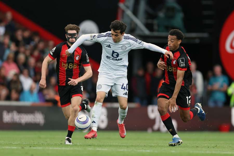 Chelsea move to beat Leeds for Brighton midfielder Buonanotte