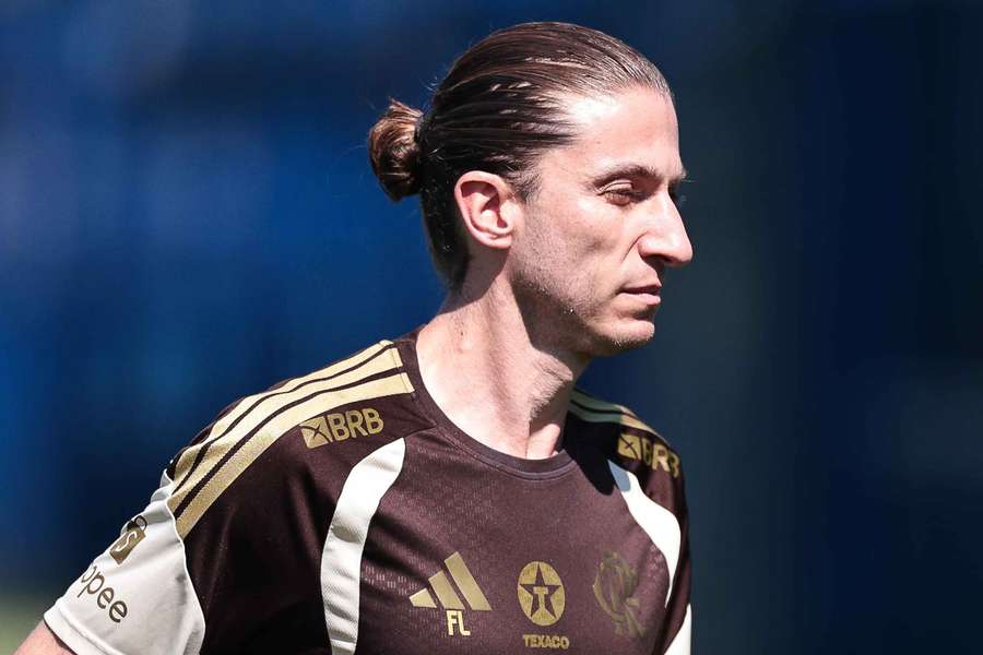 Filipe Luís em treino do Flamengo na Argentina para Recopa