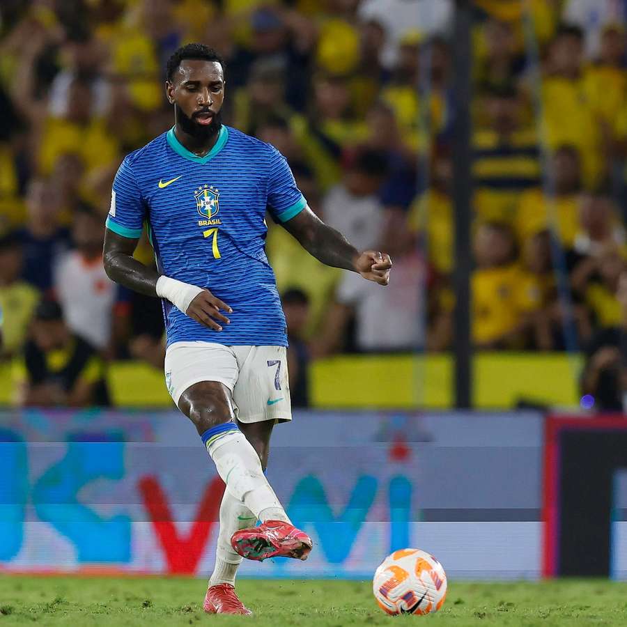 Gerson em Equador 0x0 Brasil Gerson em Equador 0x0 Brasil