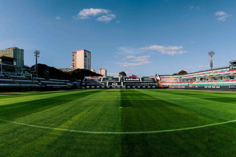 O estádio José Gomes