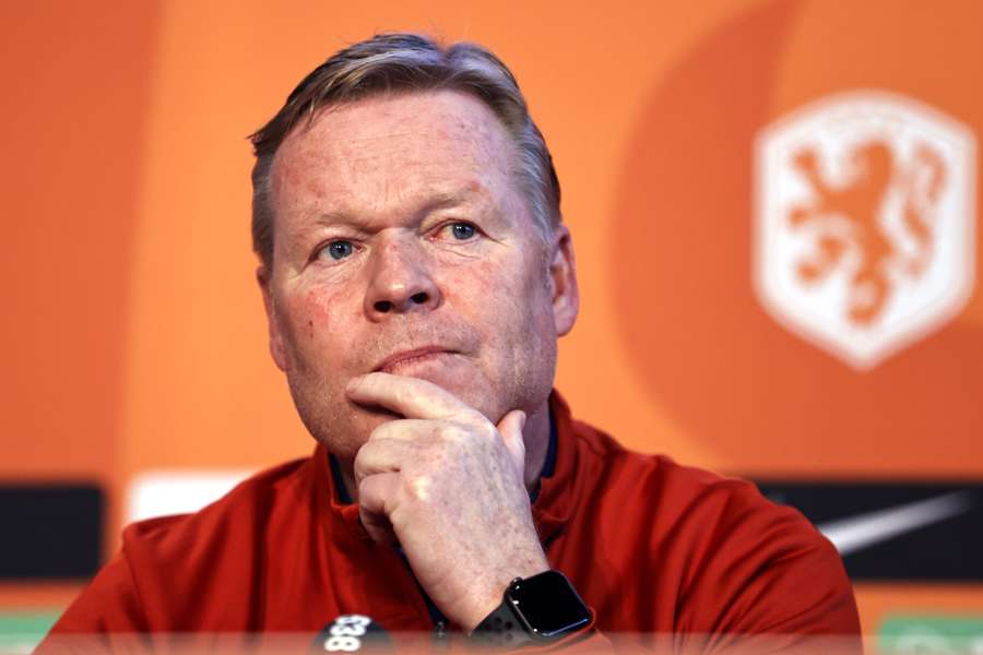 Ronald Koeman zondagmiddag tijdens de persconferentie in Zeist